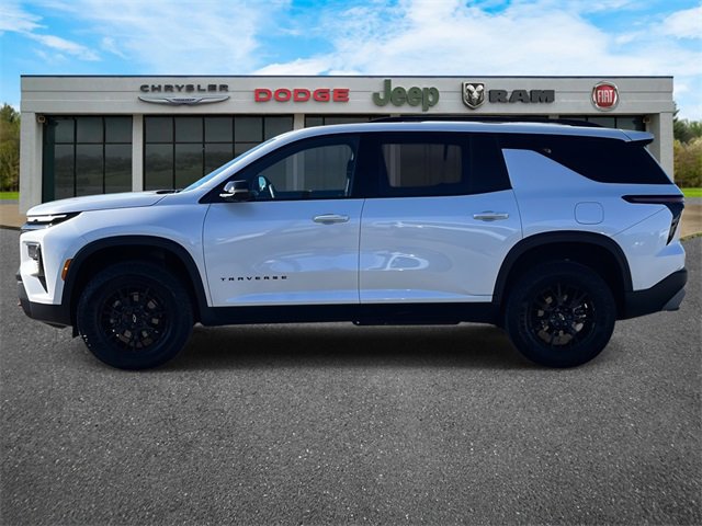 Used 2025 Chevrolet Traverse Z71 w/ Driver Confidence Package image 37