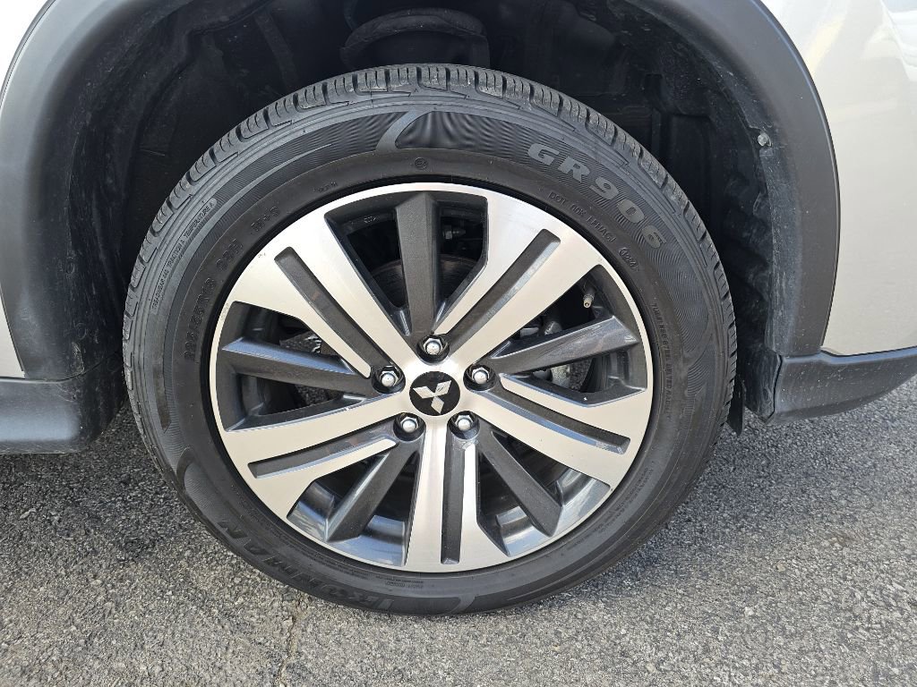 Used 2021 Mitsubishi Outlander Sport Black Edition image 16