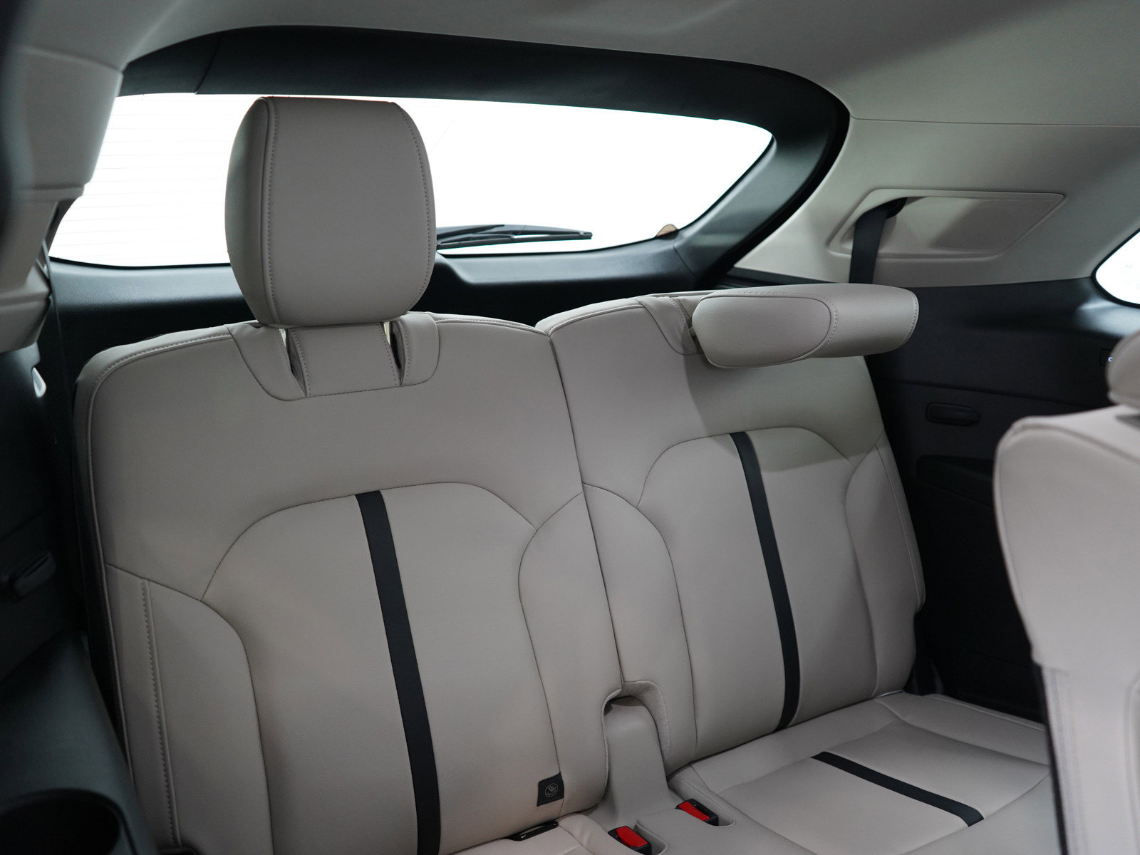 Certified 2025 MAZDA CX-90 Plug-In Hybrid w/Premium Sport image 13