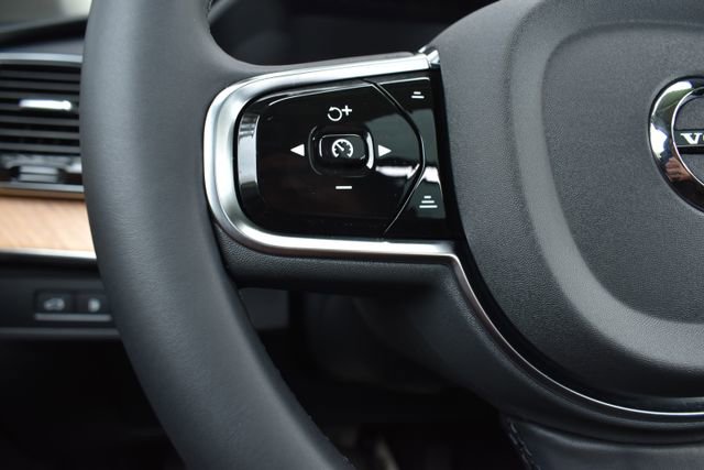 New 2024 Volvo XC90 T8 Plus w/ Protection Package Premier image 27