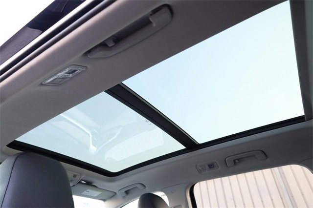 New 2025 Volkswagen Taos SE image 10