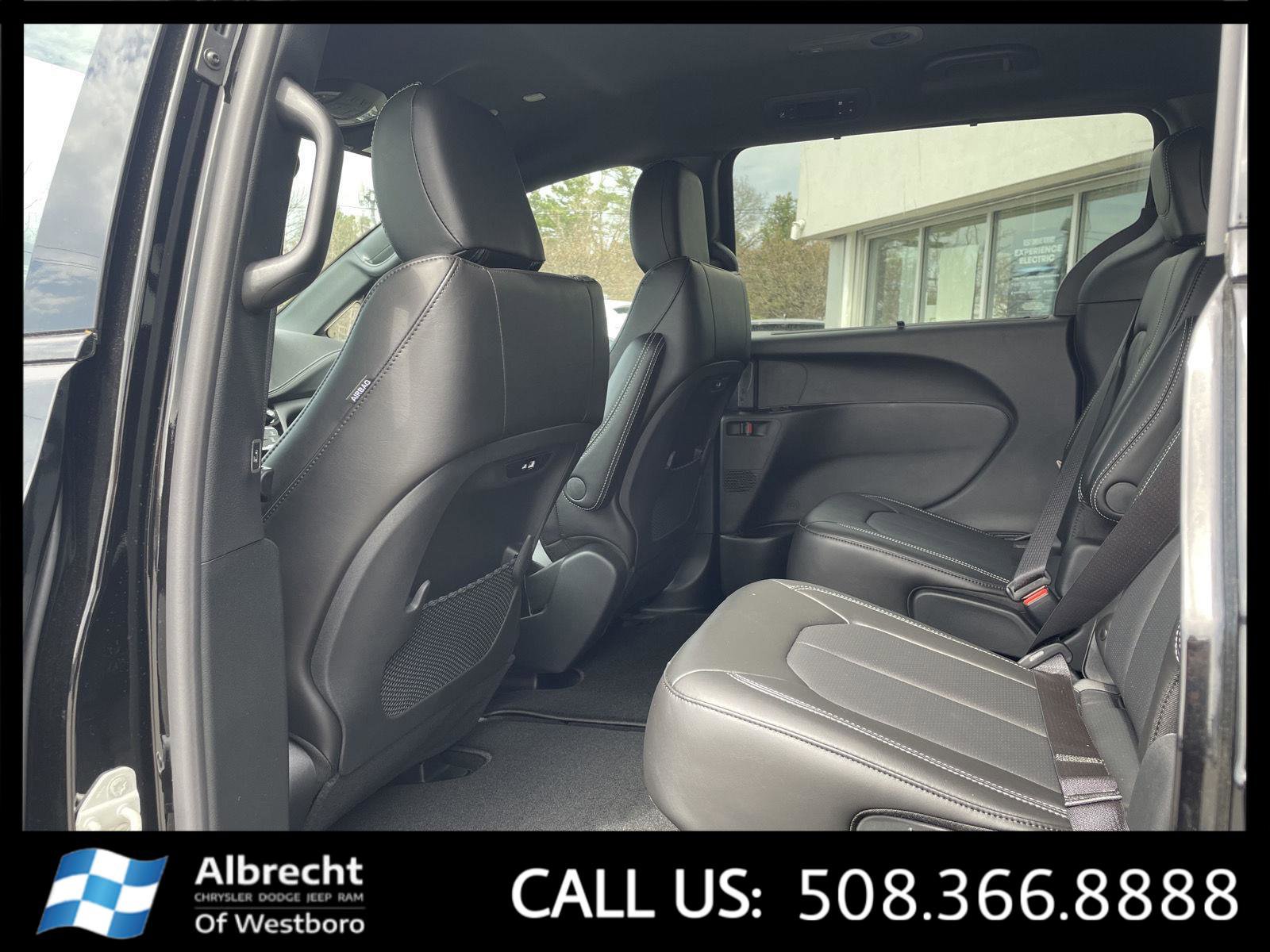 New 2026 Chrysler Pacifica Select image 11