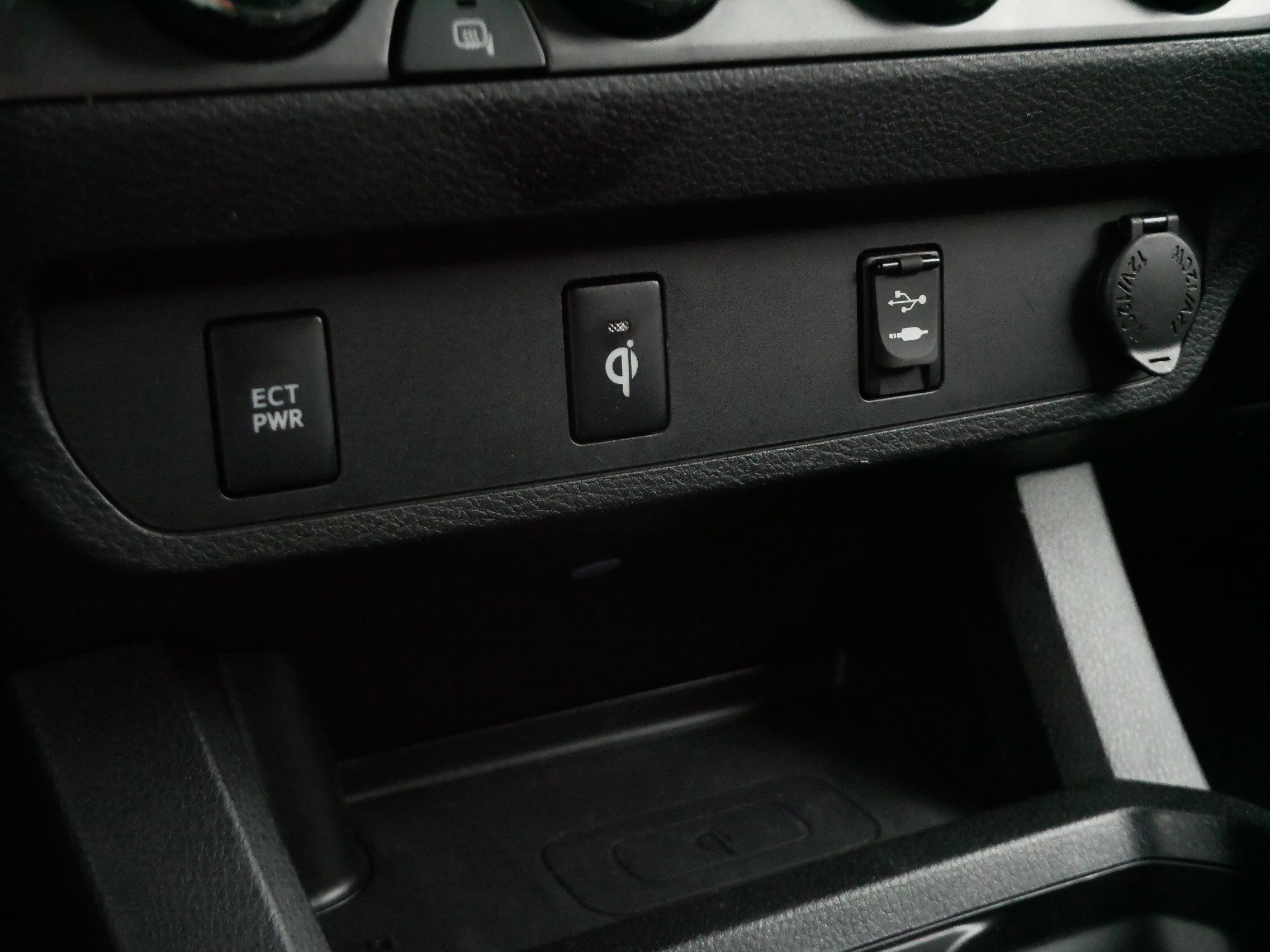 Used 2017 Toyota Tacoma TRD Off-Road w/ Tow Package (A/T) image 29