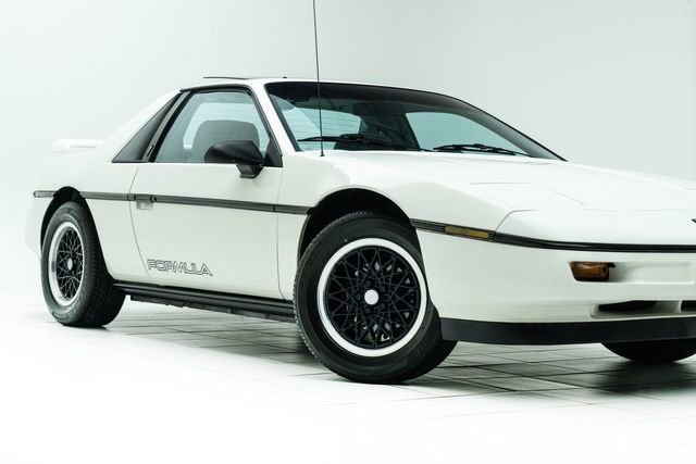 Used 1988 Pontiac Fiero image 3
