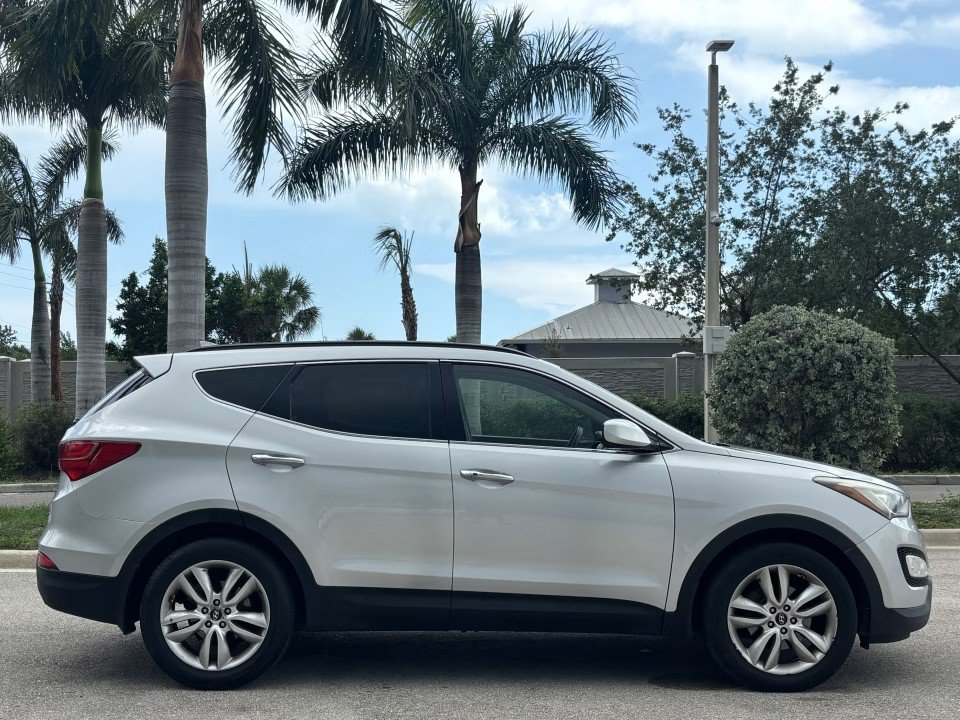 Used 2013 Hyundai Santa Fe Sport 2.0T AWD/4WD image 5