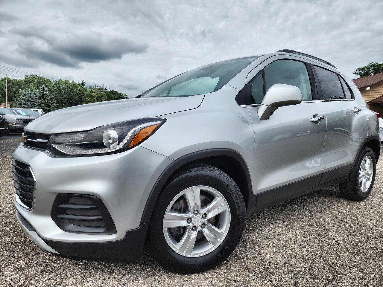 Used 2019 Chevrolet Trax LT w/ LT Convenience Package image 1