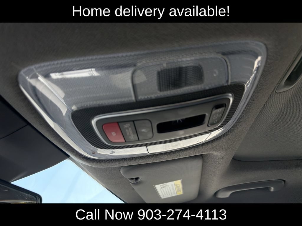 Used 2025 Hyundai Elantra SEL FWD image 25