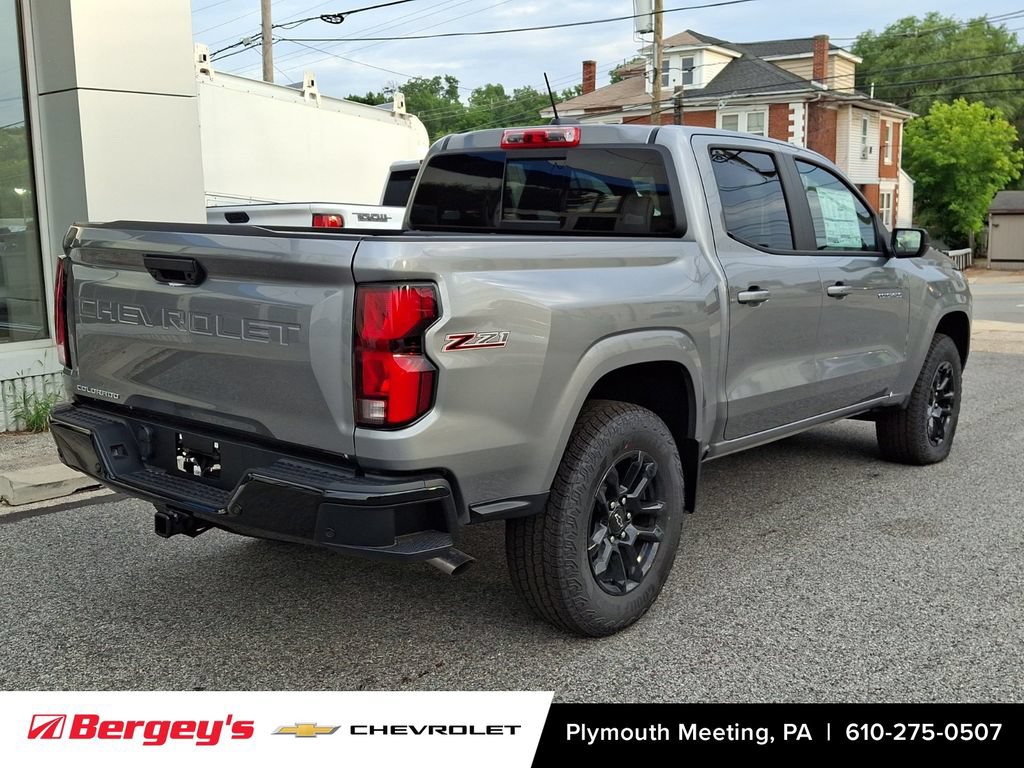 New 2026 Chevrolet Colorado Z71 w/ Midnight Edition AWD/4WD image 3