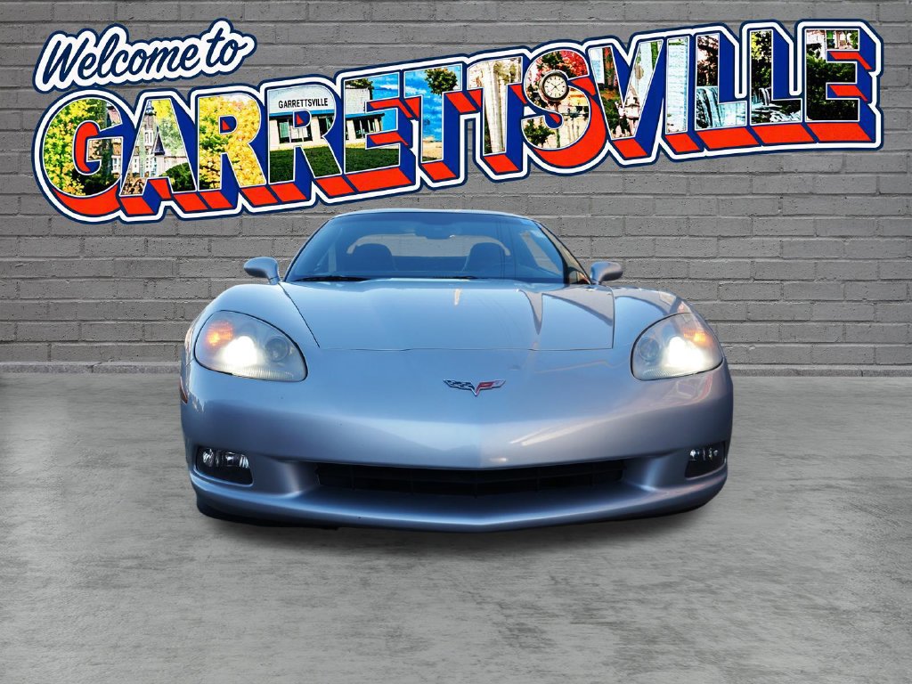 Used 2011 Chevrolet Corvette Coupe w/ Preferred Equipment Group RWD image 19