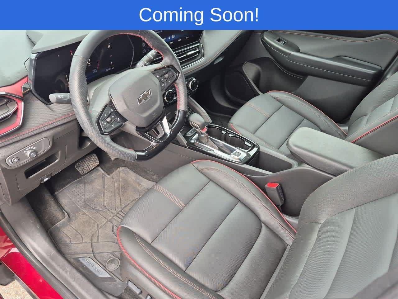 Used 2025 Chevrolet TrailBlazer RS w/ Convenience Package FWD image 2