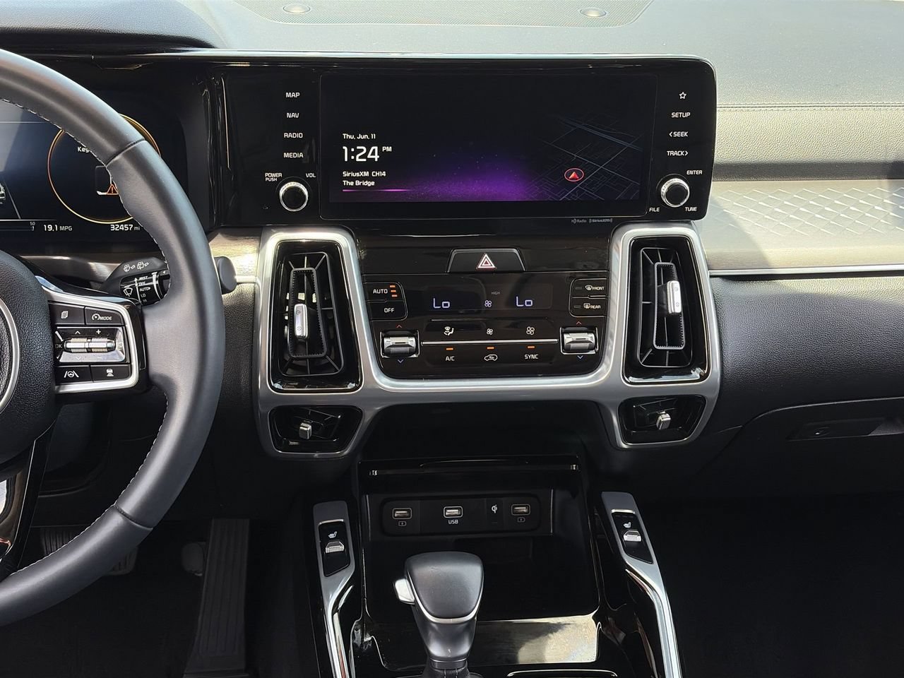 Used 2023 Kia Sorento SX FWD image 14