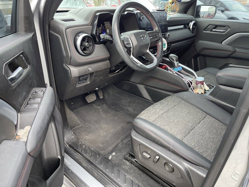 Used 2023 Chevrolet Colorado Z71 w/ Z71 Convenience Package 2 image 9