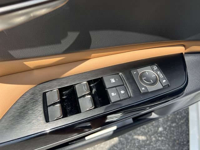 Used 2022 Lexus ES 350 w/ Premium Package FWD image 35