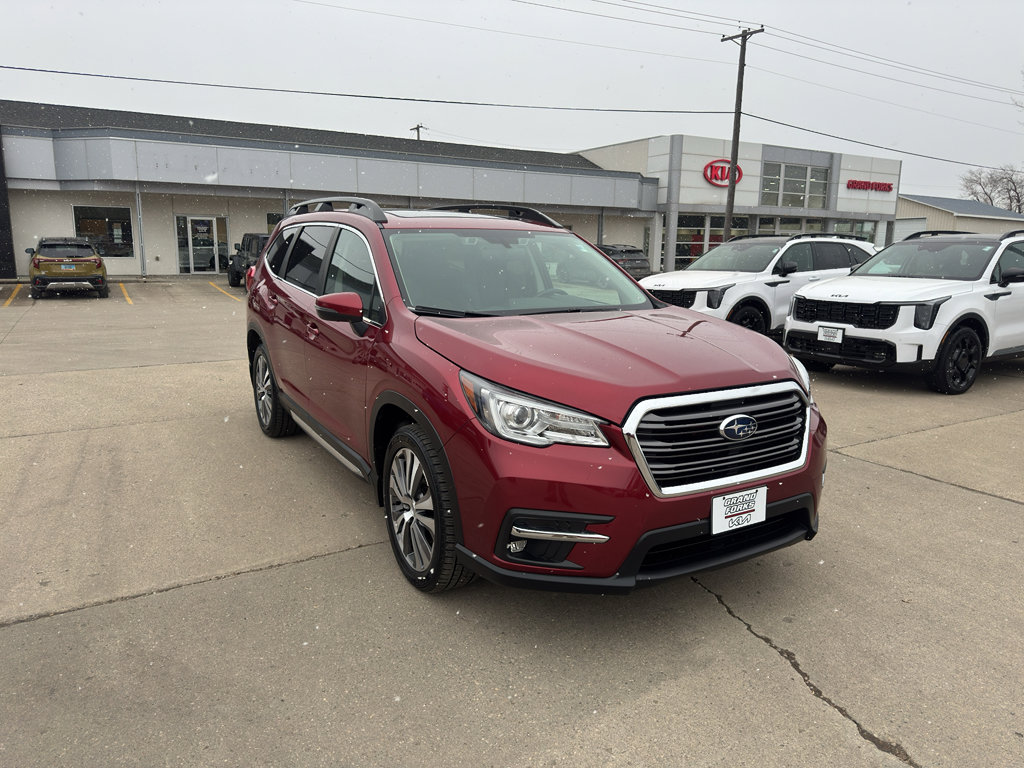 Used 2021 Subaru Ascent Limited w/ Technology Package AWD/4WD image 4