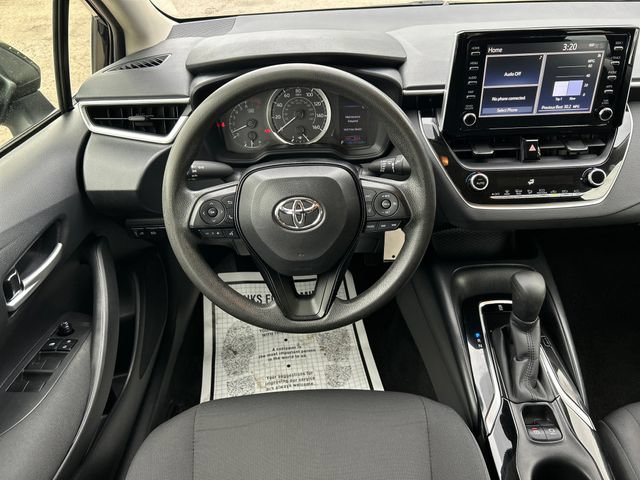 Used 2020 Toyota Corolla LE FWD image 18
