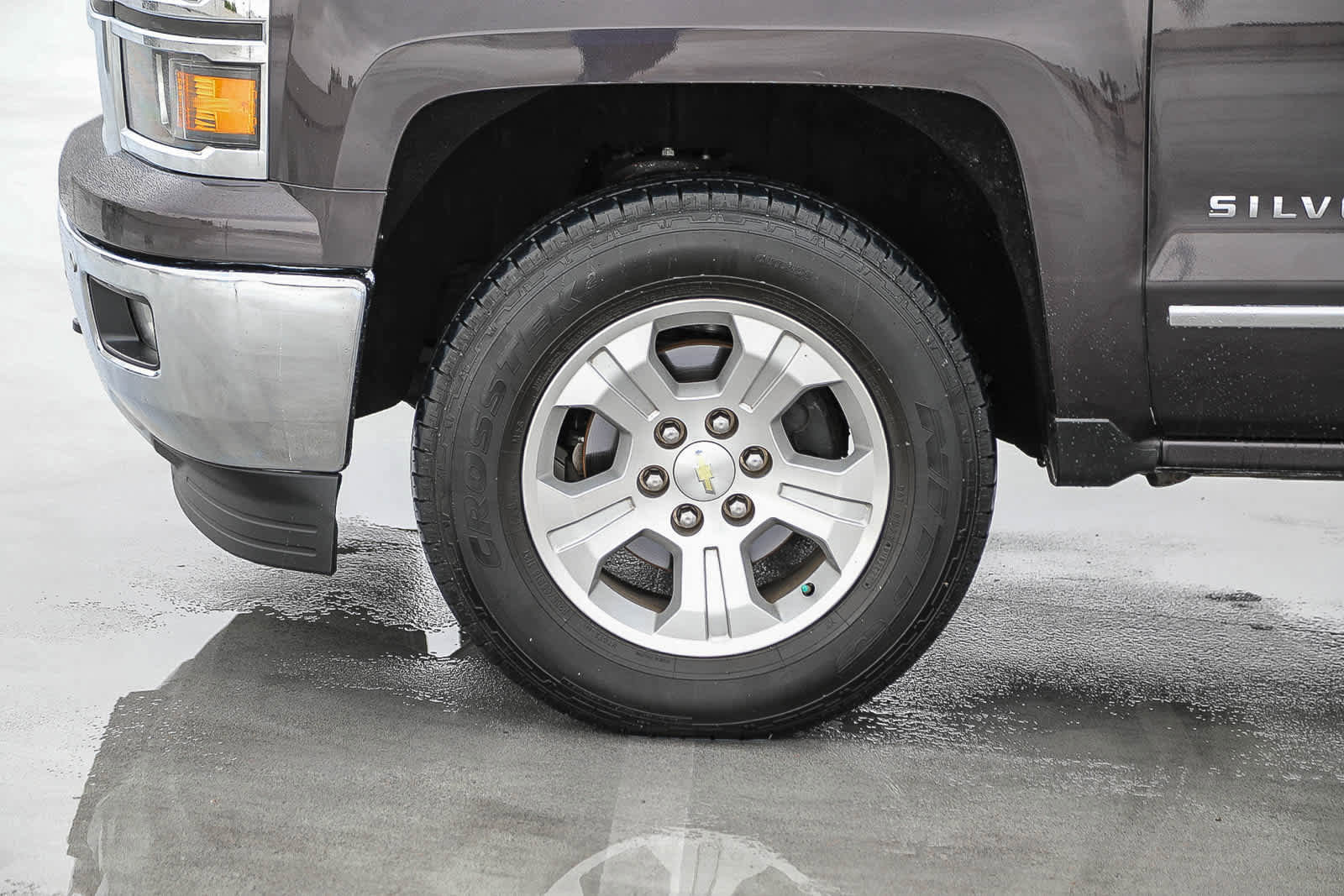 Used 2015 Chevrolet Silverado 1500 LTZ Z71 w/ LTZ Plus Package AWD/4WD image 10