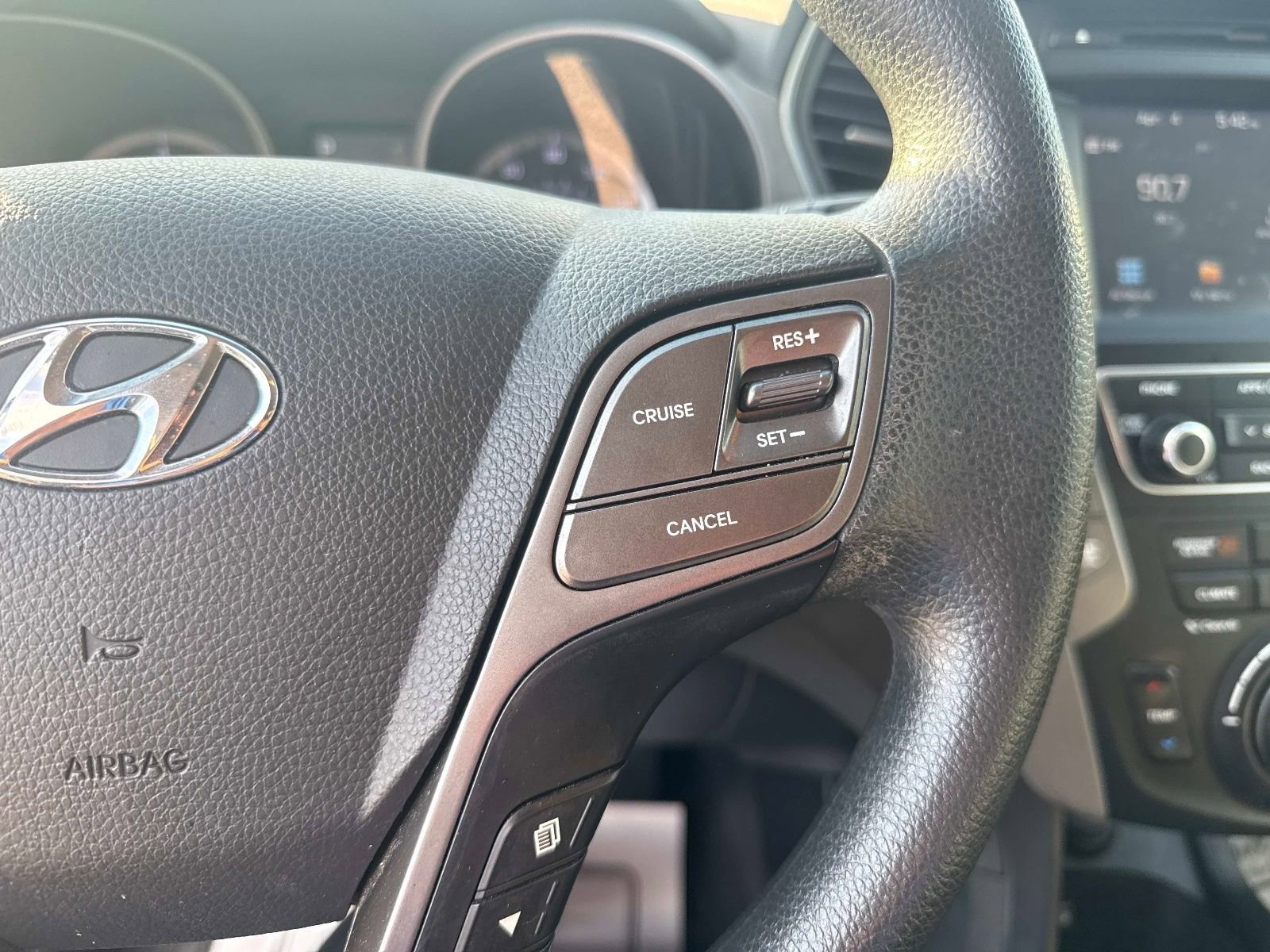 Used 2018 Hyundai Santa Fe Sport w/ 2.4L Value Package 02 image 23