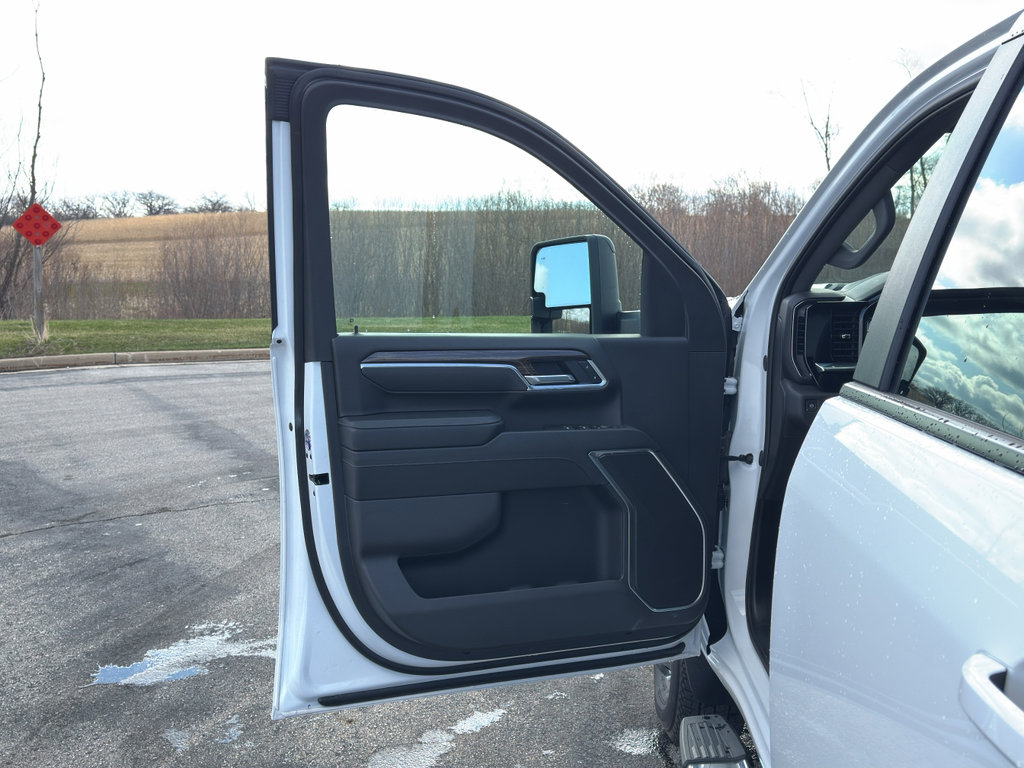 Used 2025 Chevrolet Silverado 3500 LT w/ All Star Edition image 13