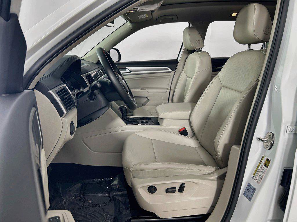 Certified 2020 Volkswagen Atlas SE w/ Panoramic Sunroof Package AWD/4WD image 20