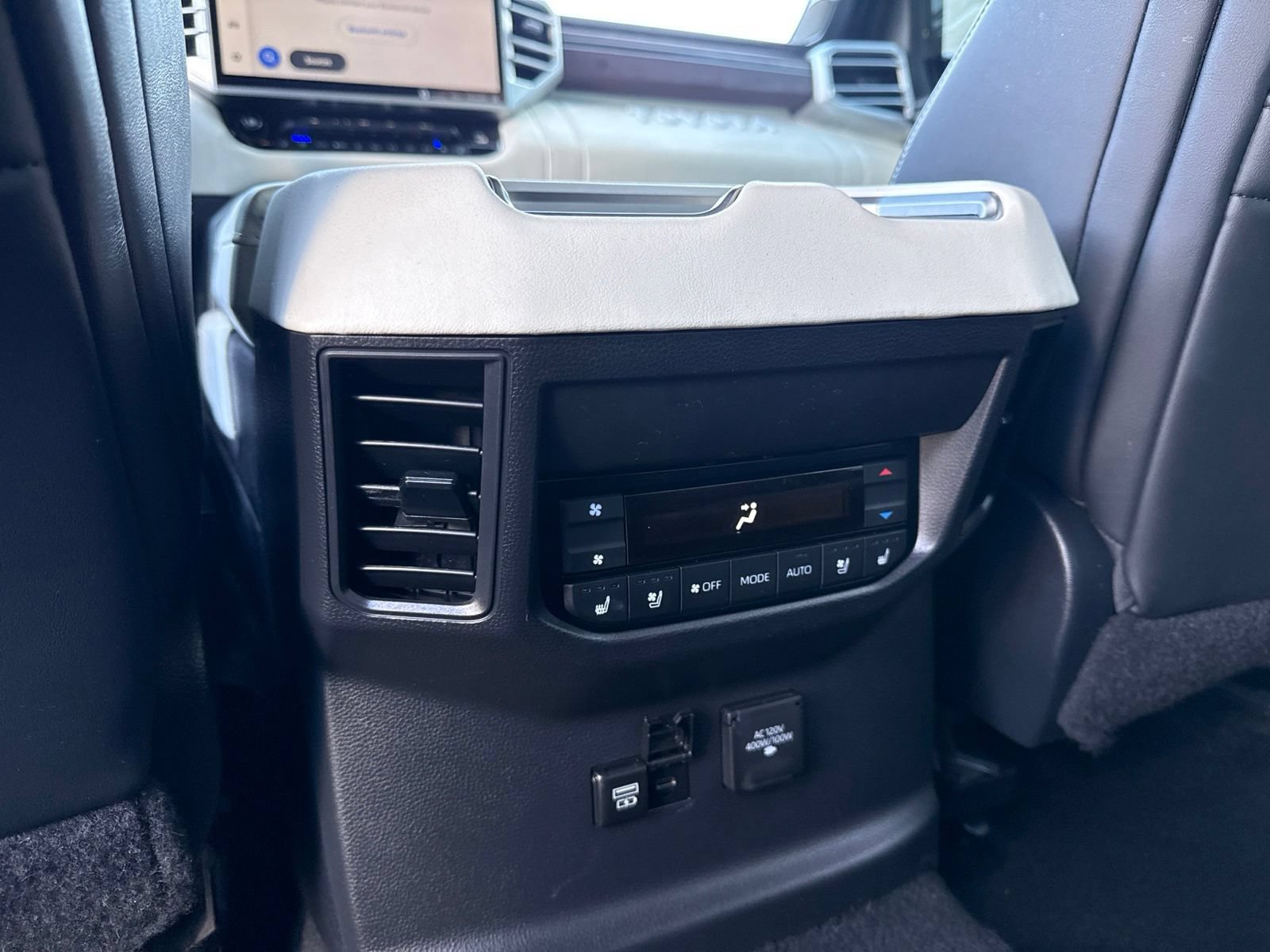 Used 2024 Toyota Sequoia Capstone AWD/4WD image 16