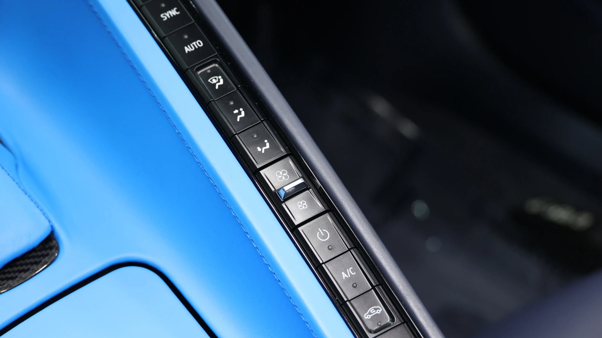 Used 2022 Chevrolet Corvette Stingray Premium Conv w/ Z51 Performance Package image 55