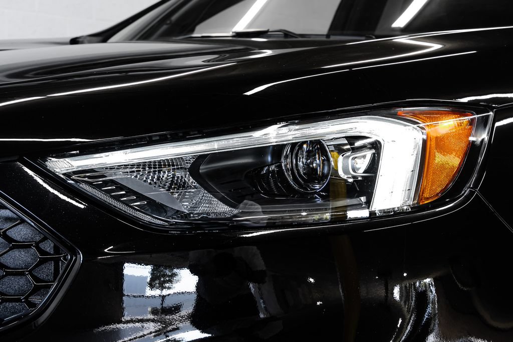 Used 2023 Ford Edge ST-Line AWD/4WD image 9