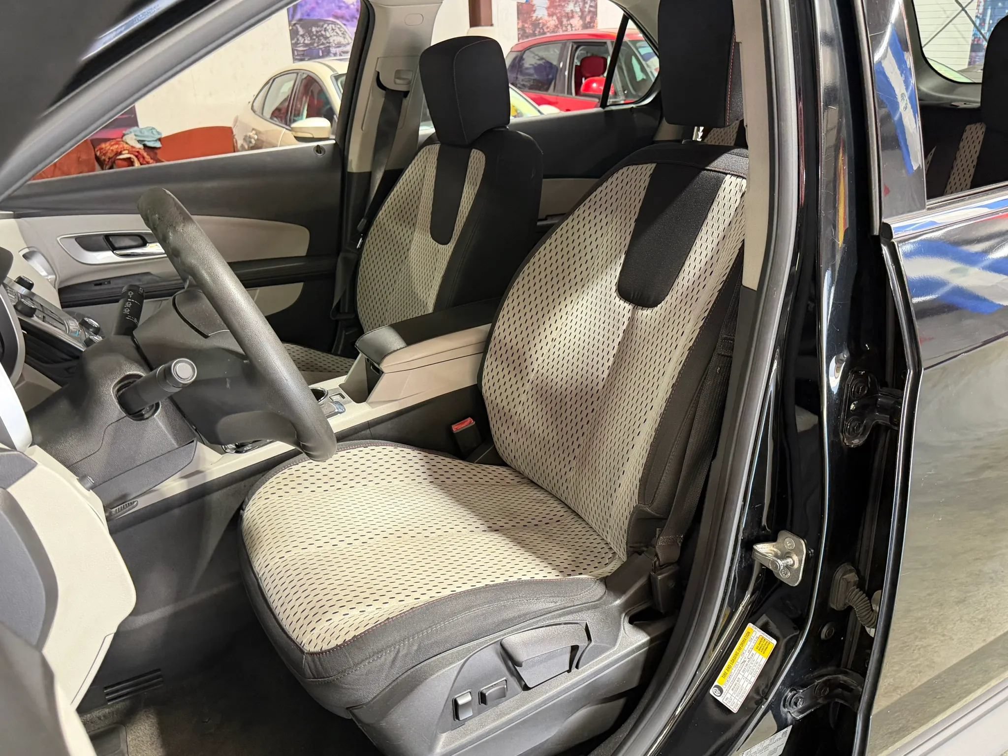Used 2011 Chevrolet Equinox LS AWD/4WD image 12