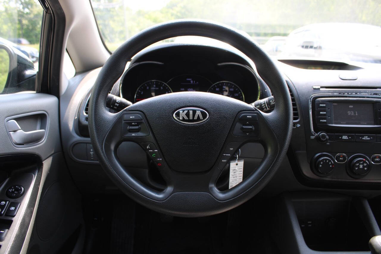 Used 2017 Kia Forte LX FWD image 33