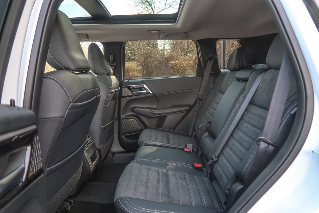 New 2026 Mitsubishi Outlander SE AWD/4WD image 22