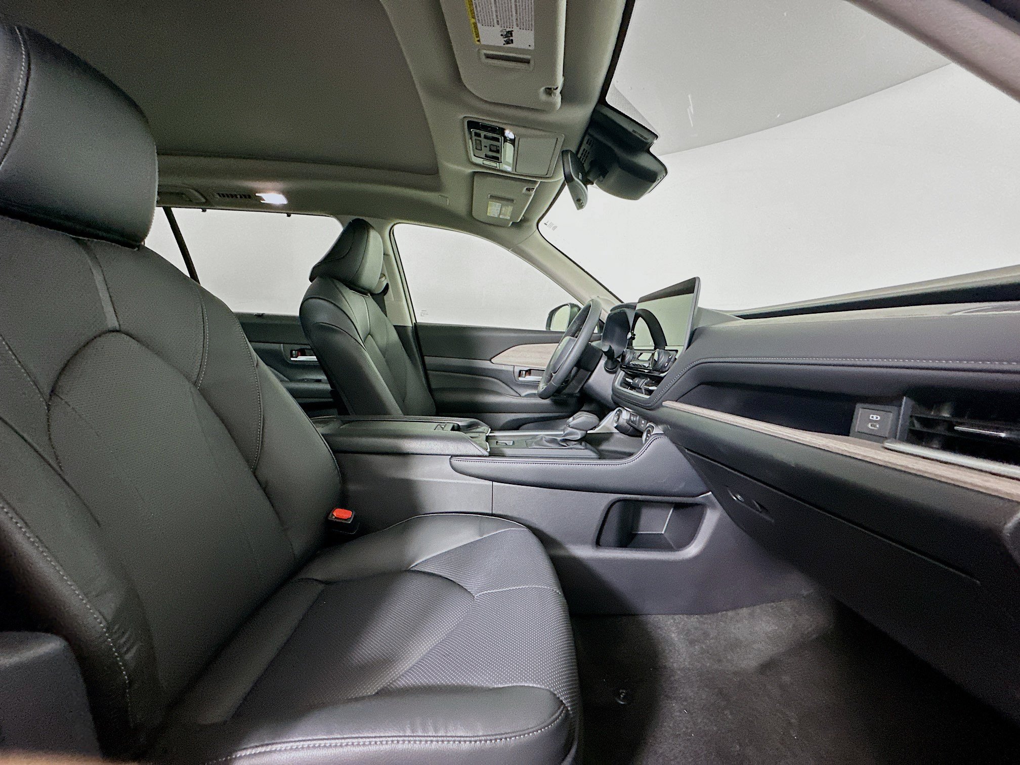 Used 2026 Toyota Grand Highlander FWD image 33