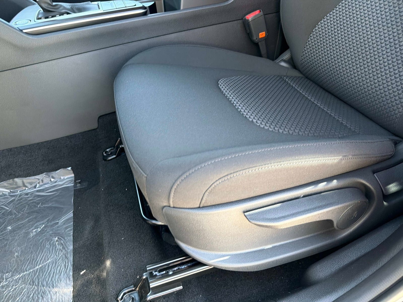 New 2026 Kia Sportage LX FWD image 16