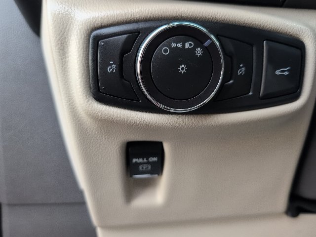 Used 2017 Lincoln MKX Reserve w/ Lincoln MKX Climate Package AWD/4WD image 42