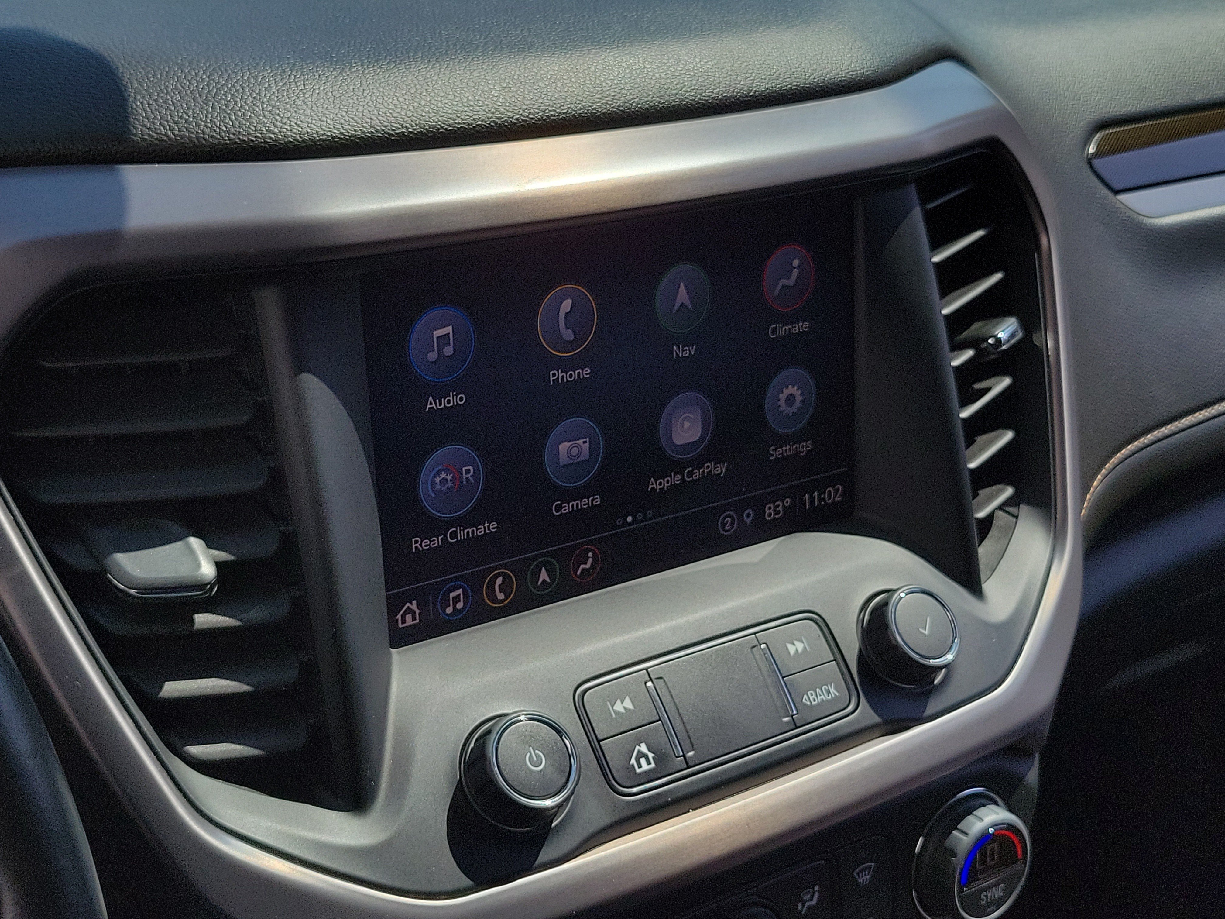 Used 2022 GMC Acadia AT4 w/ Technology Package AWD/4WD image 30