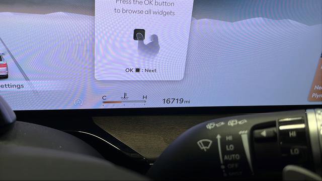 Used 2025 Genesis GV80 3.5T Advanced AWD/4WD image 10