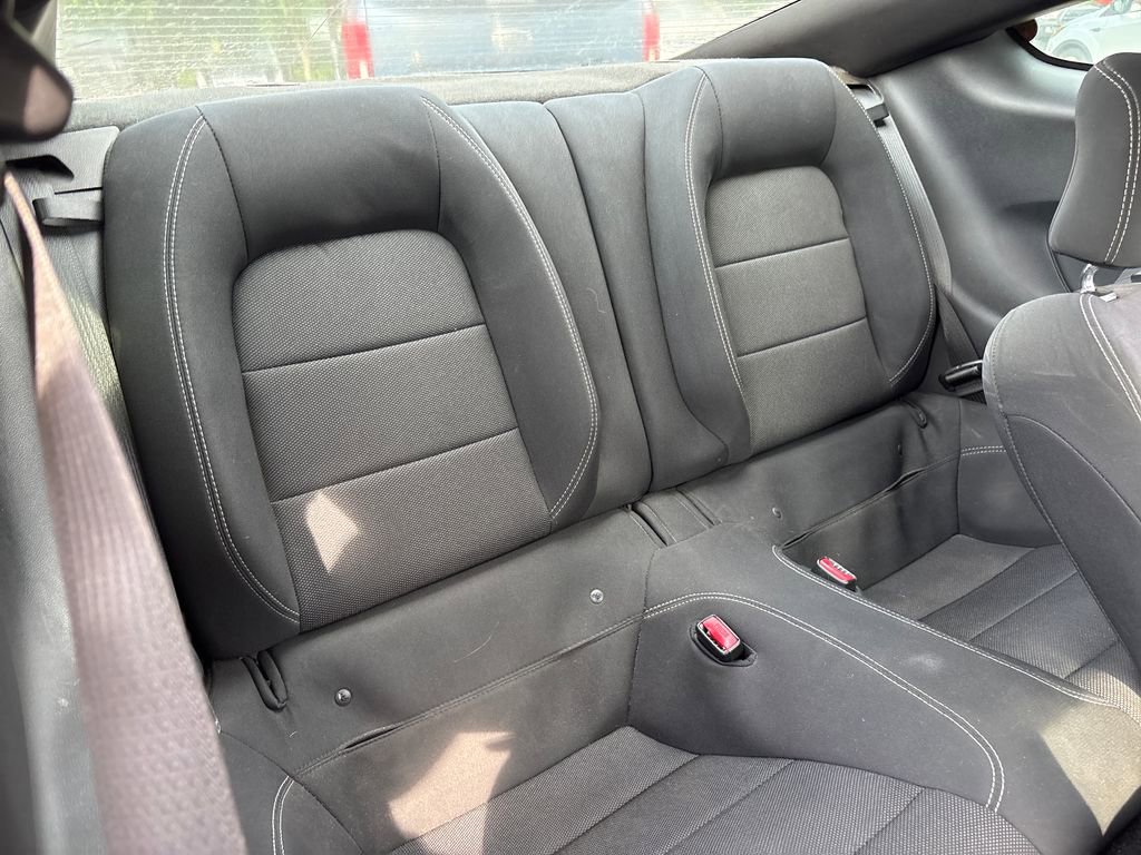 Used 2017 Ford Mustang Coupe RWD image 29