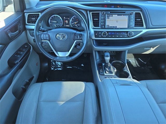 Used 2019 Toyota Highlander Limited Platinum image 13