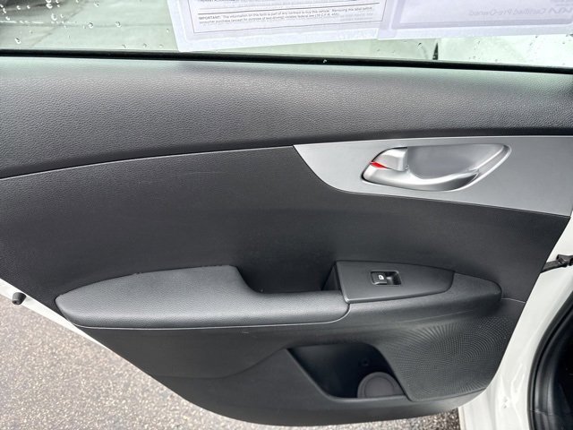 Used 2023 Kia Forte LXS image 28