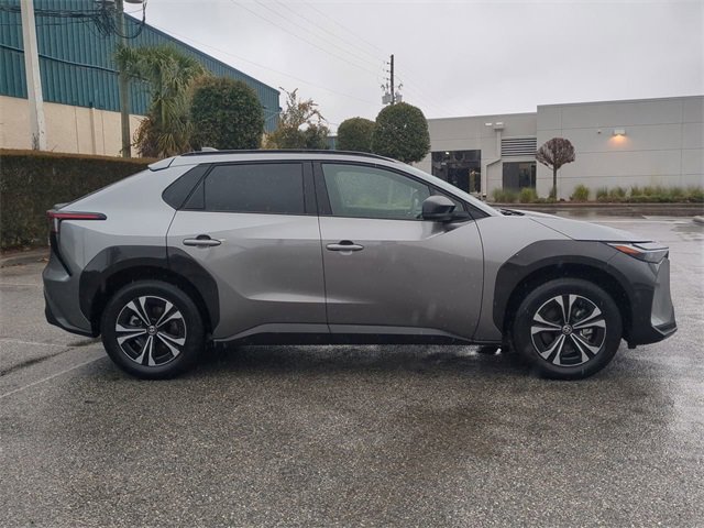 Used 2024 Toyota bZ4X XLE w/ Weather Package image 3