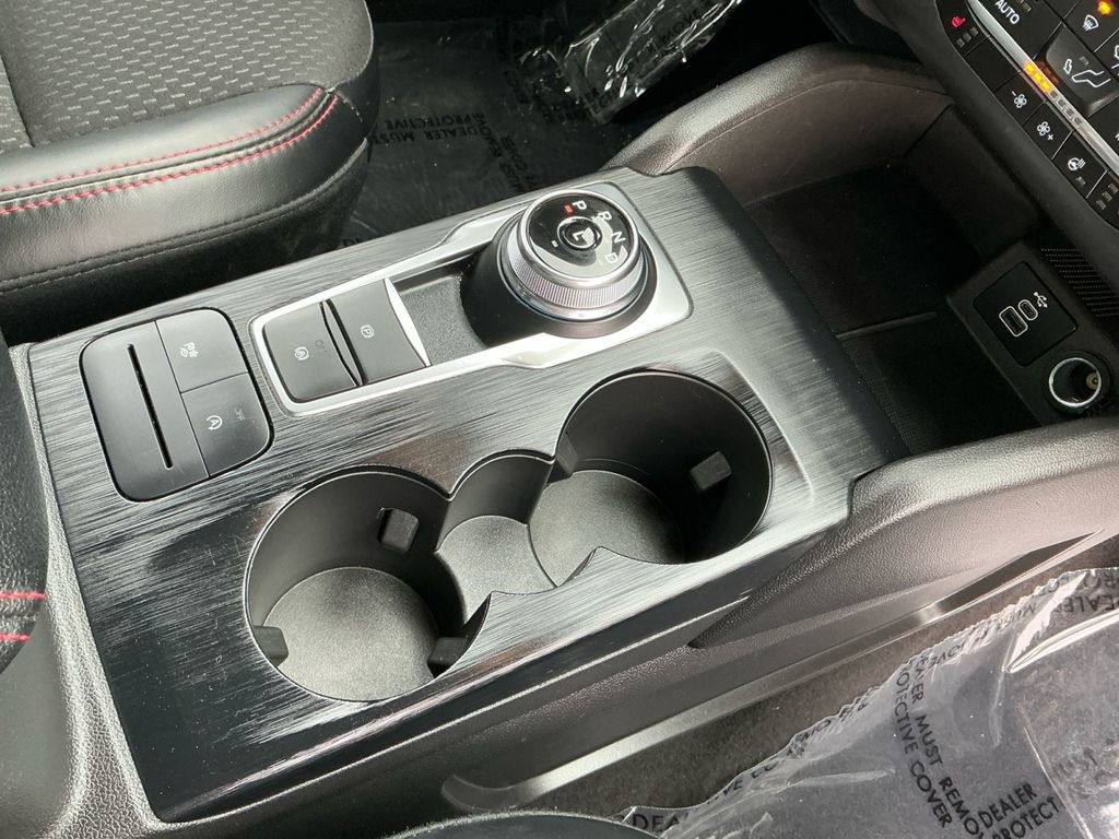 Used 2025 Ford Escape ST-Line Select image 17