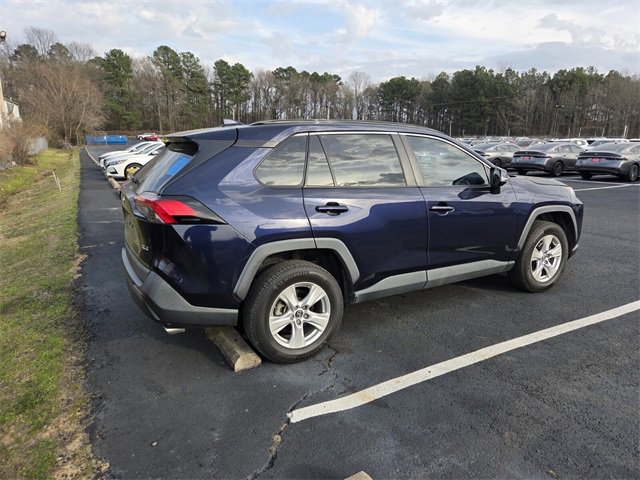Used 2019 Toyota RAV4 XLE w/ Convenience Package image 5