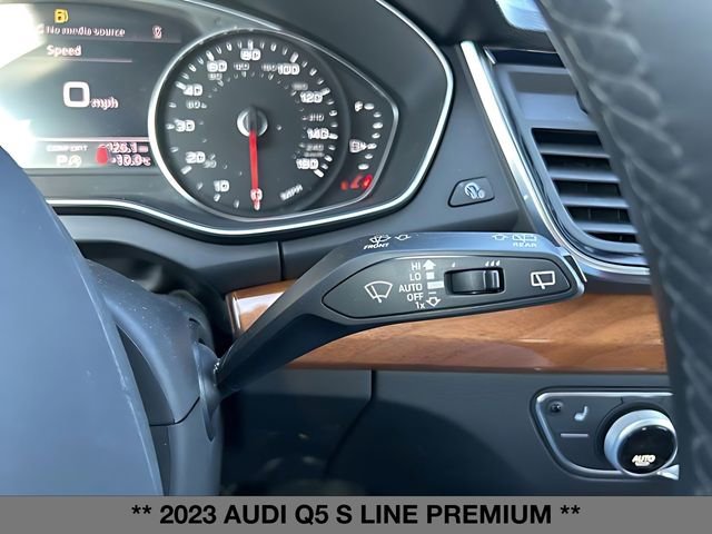 Used 2023 Audi Q5 2.0T Premium w/ Convenience Package image 24