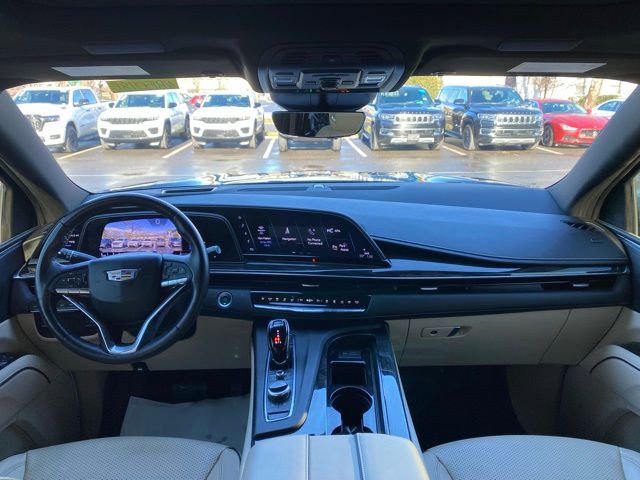 Used 2022 Cadillac Escalade Premium Luxury image 35