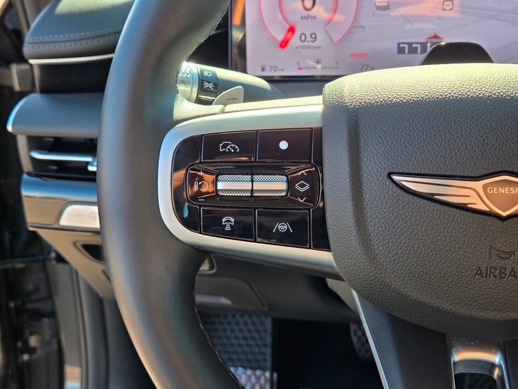 Used 2025 Genesis G80 2.5T image 17