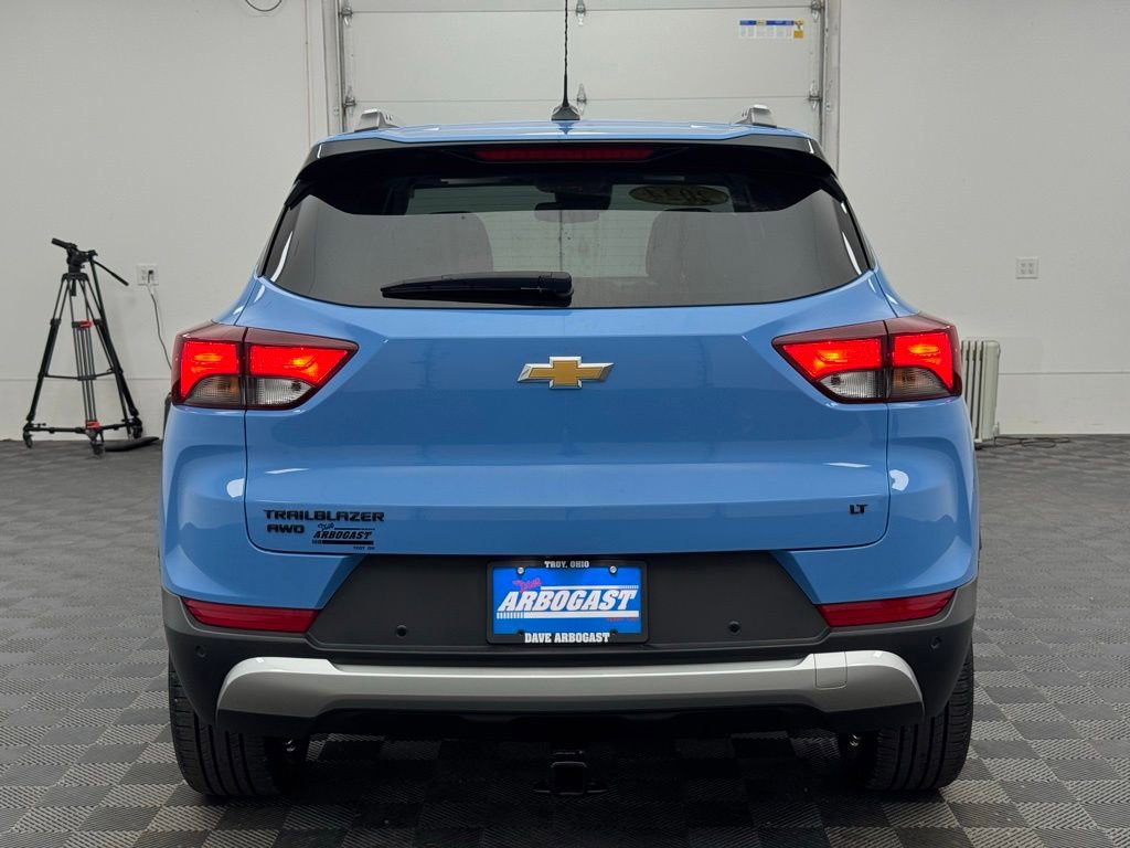 Used 2024 Chevrolet TrailBlazer LT w/ Convenience Package AWD/4WD image 8