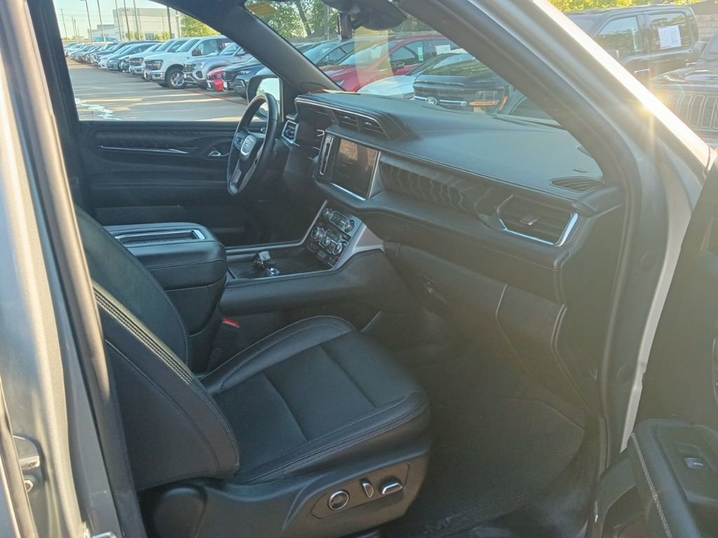 Used 2023 GMC Yukon Denali image 8