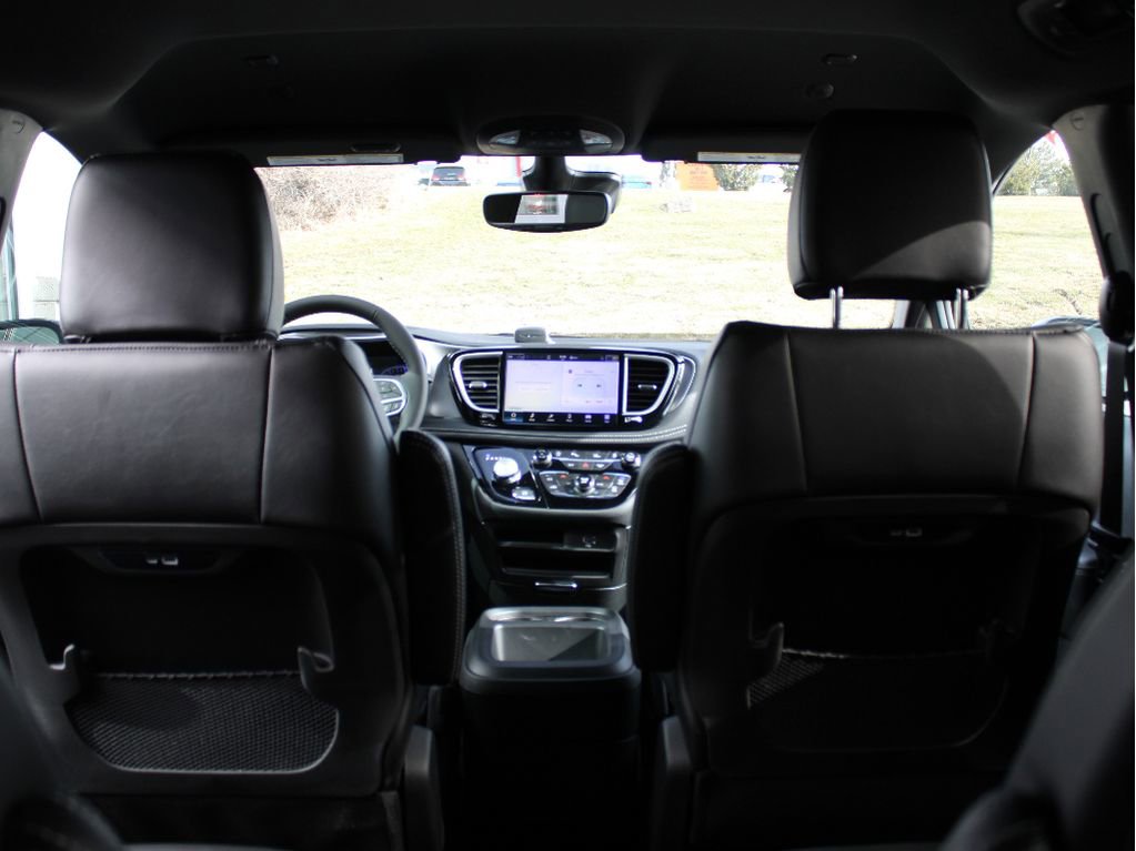 New 2026 Chrysler Pacifica Select image 33