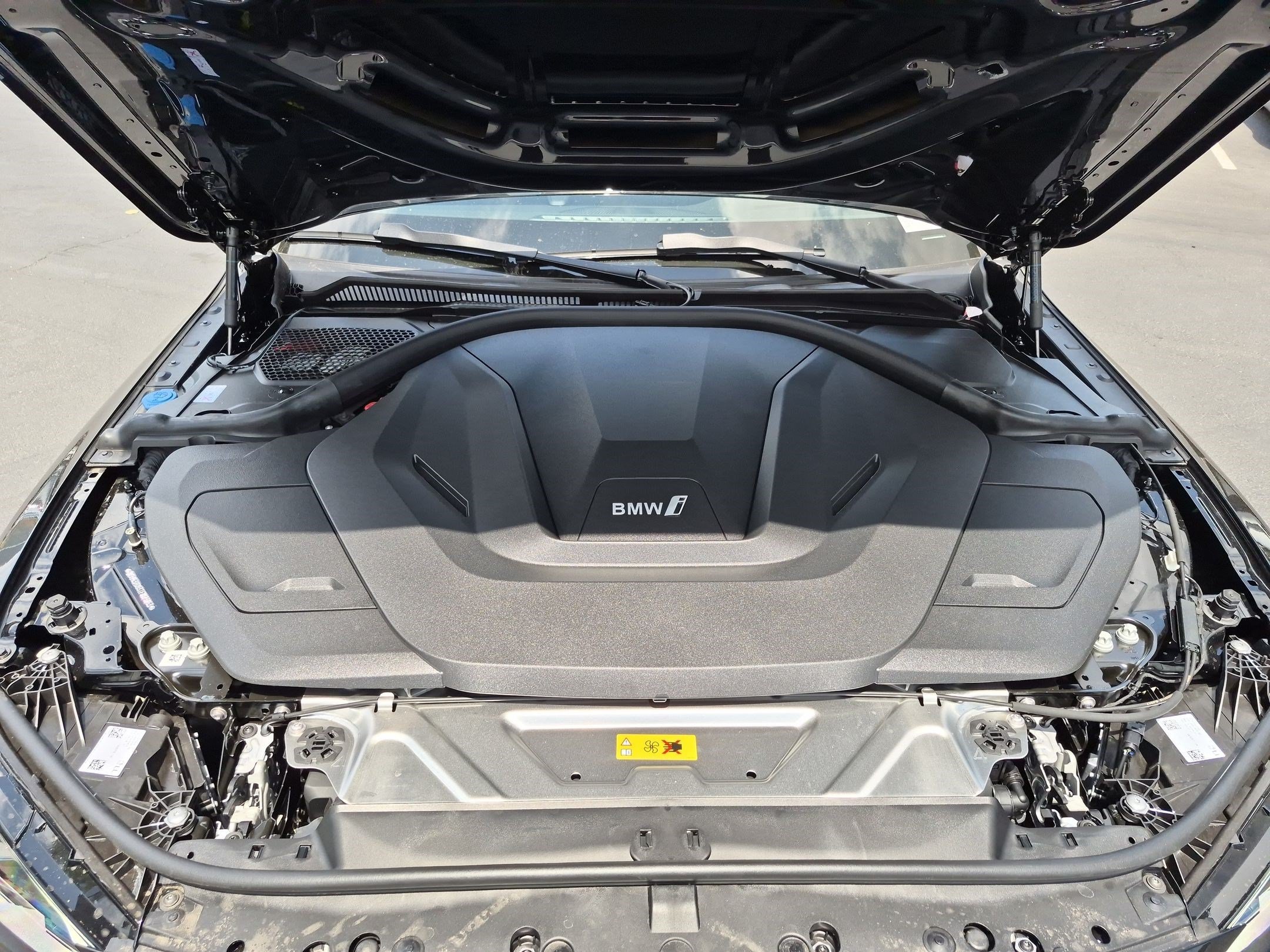 New 2026 BMW i4 eDrive40 w/ Premium Package RWD image 35