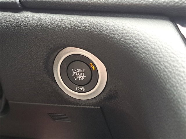 New 2026 Chrysler Pacifica Select image 20