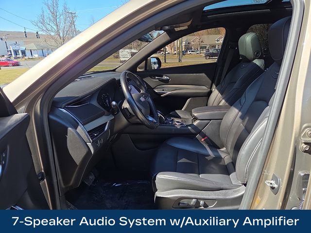 Used 2020 Cadillac XT4 Premium Luxury image 2