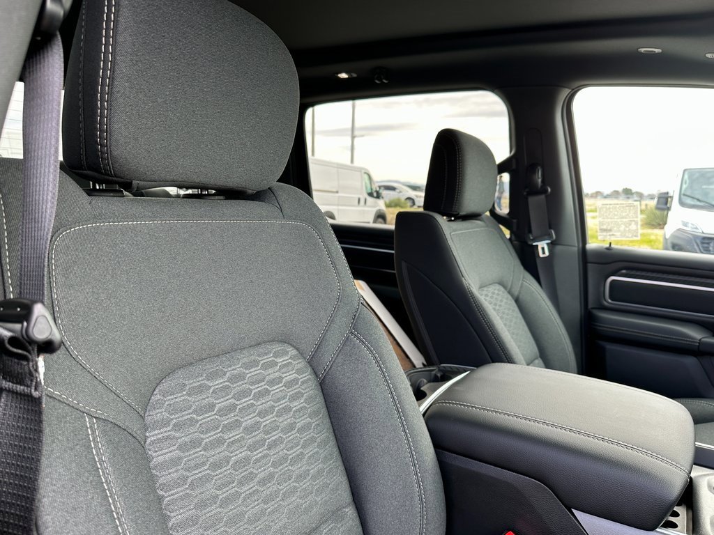 New 2026 RAM 1500 4x4 Crew Cab image 16